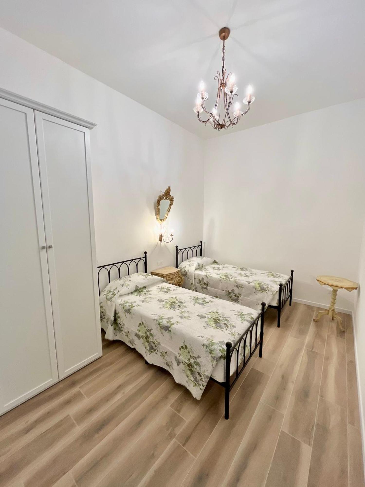 Airoldi Palace Apartment Chioggia Exterior foto