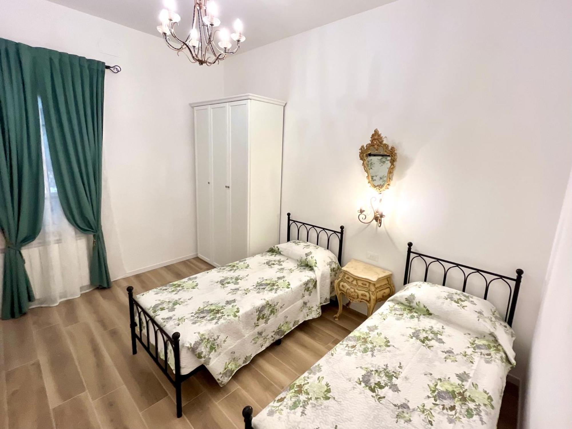 Airoldi Palace Apartment Chioggia Exterior foto